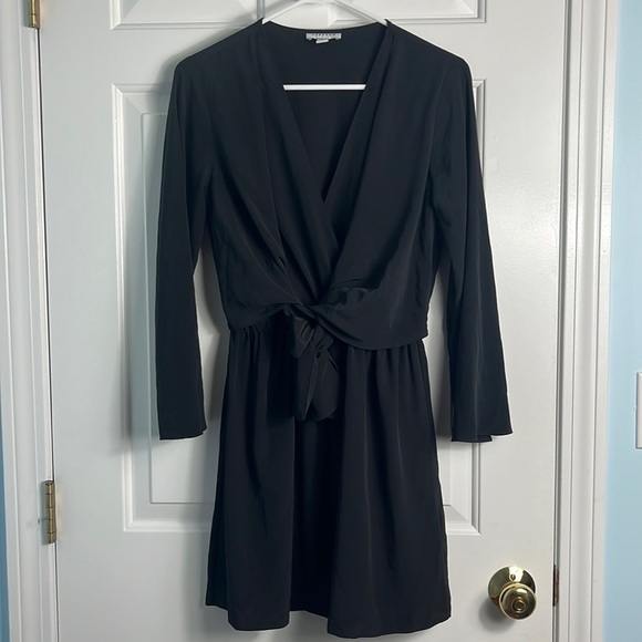 Topshop Tiffany Knot Mini Dress Black LBD Size 4 - Picture 2 of 12